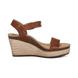 Women's Aetrex Sydney EW754W Color:  Walnut